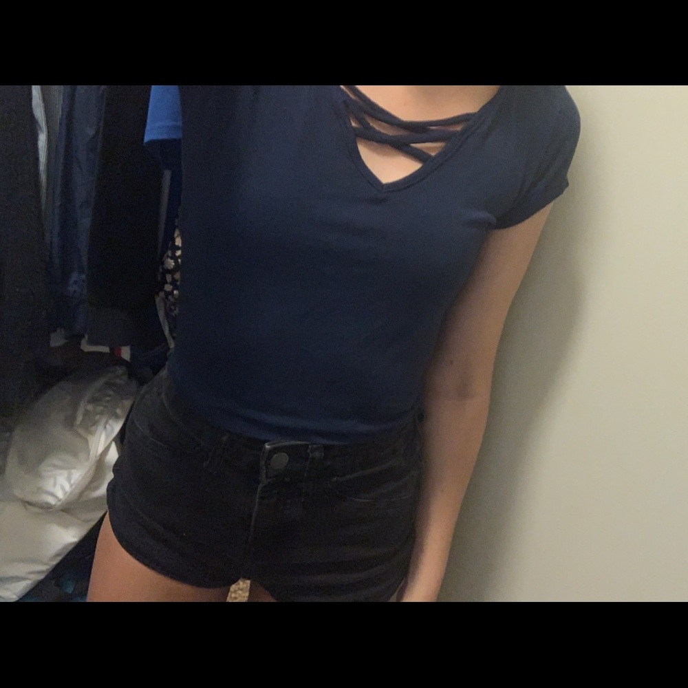 Short sleeved top